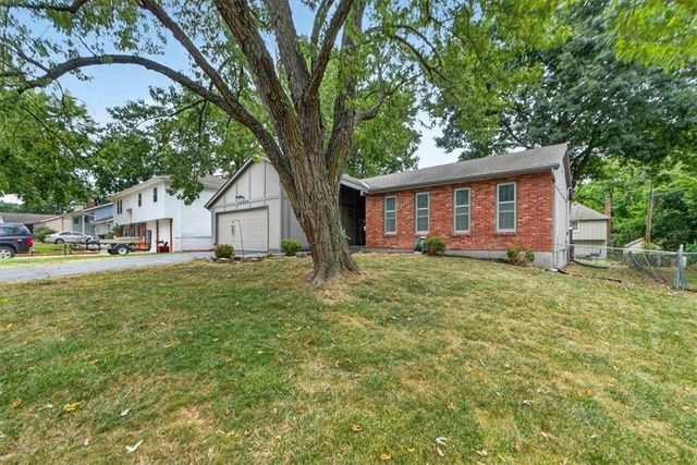15212 W 152nd Circle, Olathe, KS 66062