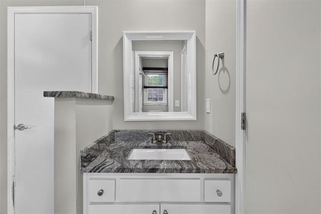 15212 W 152nd Circle, Olathe, KS 66062