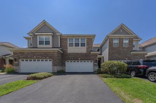 2832 Henley Lane, Naperville, IL 60540