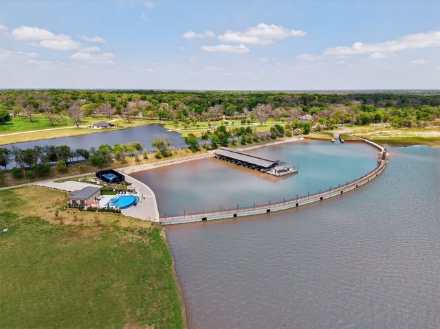 147 Blue Heron Dr, Kemp, TX 75143