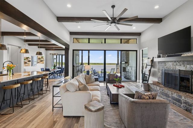 147 Blue Heron Dr, Kemp, TX 75143