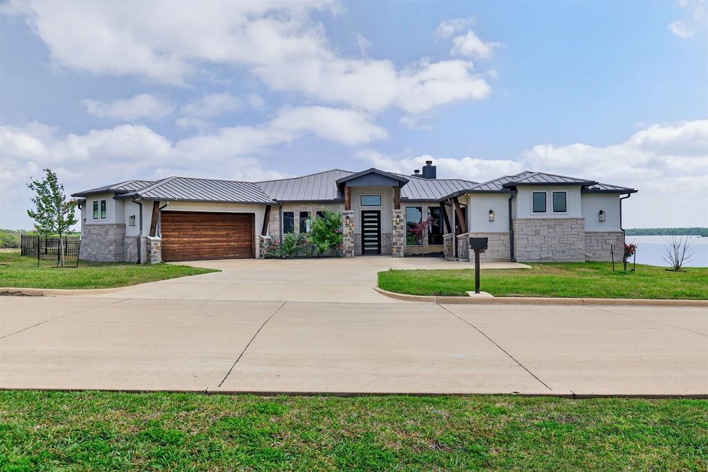 147 Blue Heron Dr, Kemp, TX 75143