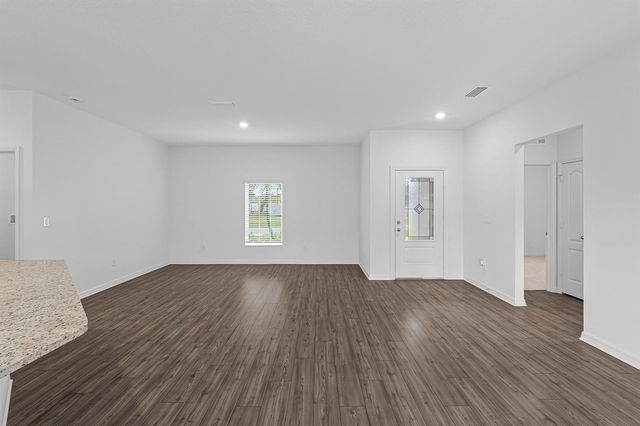 5262 NW Lamoore Lane, Port St. Lucie, FL 34983