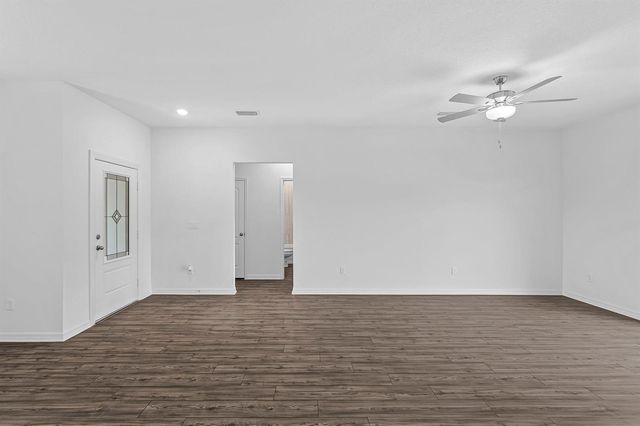 5262 NW Lamoore Lane, Port St. Lucie, FL 34983