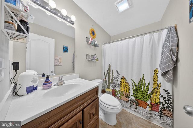 32998 FOREST KNOLL DR, Laurel, DE 19956