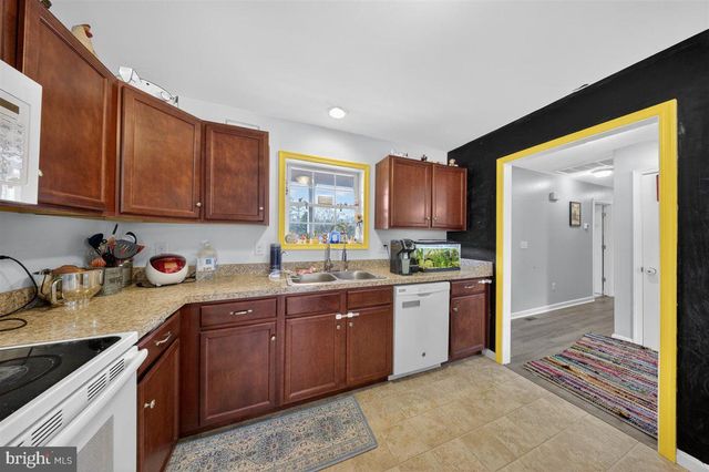 32998 FOREST KNOLL DR, Laurel, DE 19956