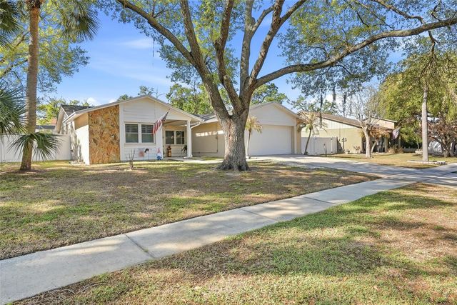 605 OAKMOSS DRIVE, Brandon, FL 33511