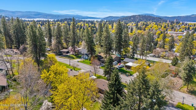 1136 N CRESTLINE DR, Coeur D'alene, ID 83814