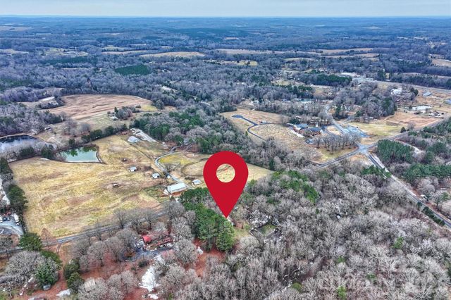 18613 Newsome Road, Oakboro, NC 28129