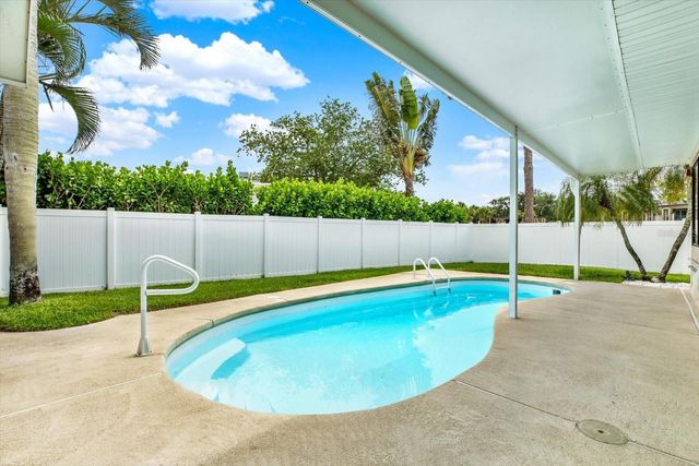 14560 PASSAGE WAY, Seminole, FL 33776