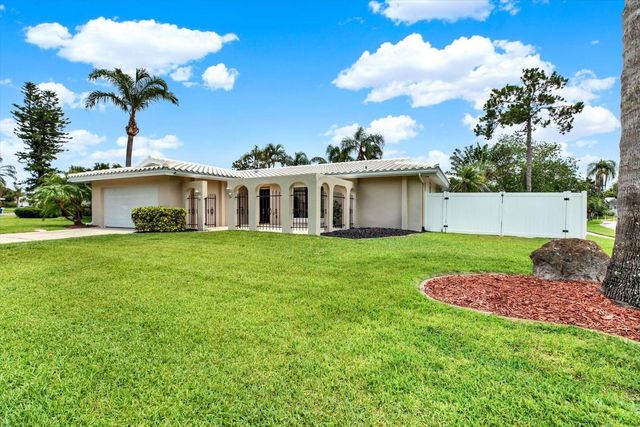 14560 PASSAGE WAY, Seminole, FL 33776