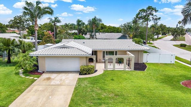 14560 PASSAGE WAY, Seminole, FL 33776