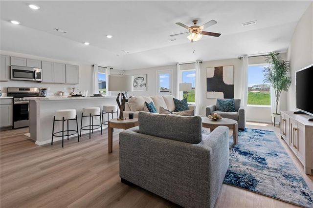 20241 W 194th Terrace, Spring Hill, KS 66083