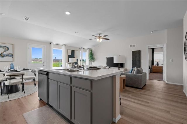 20241 W 194th Terrace, Spring Hill, KS 66083