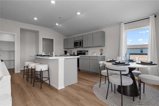 20241 W 194th Terrace, Spring Hill, KS 66083