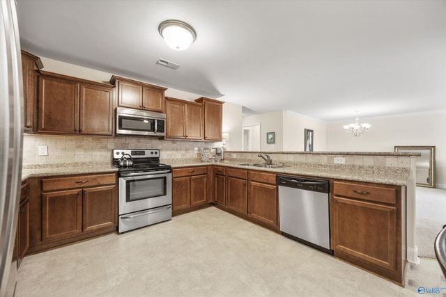 184 Moore Farm Circle NW 184, Huntsville, AL 35806