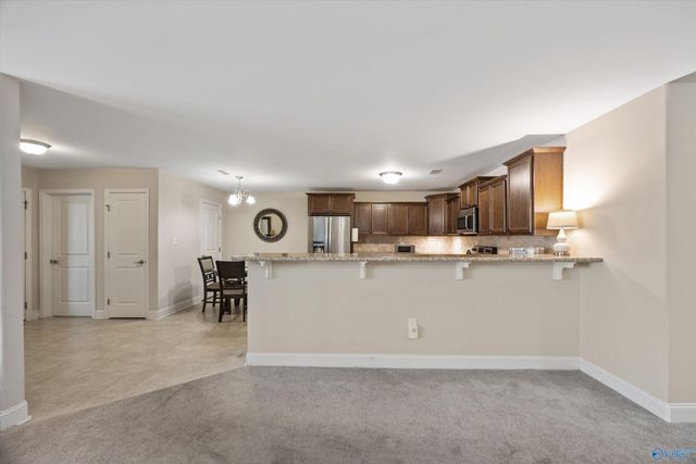 184 Moore Farm Circle NW 184, Huntsville, AL 35806