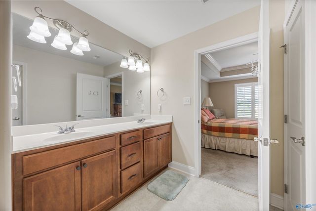 184 Moore Farm Circle NW 184, Huntsville, AL 35806