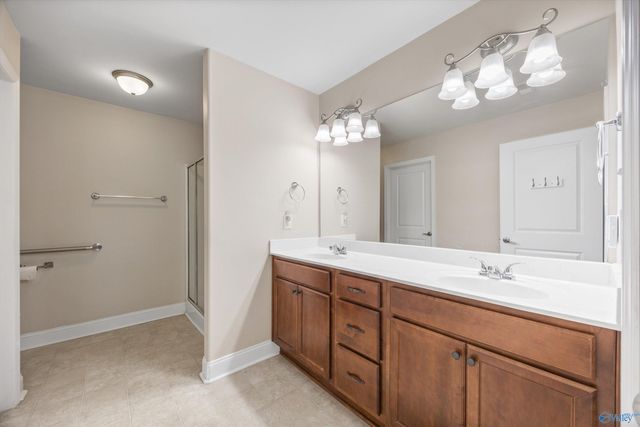 184 Moore Farm Circle NW 184, Huntsville, AL 35806