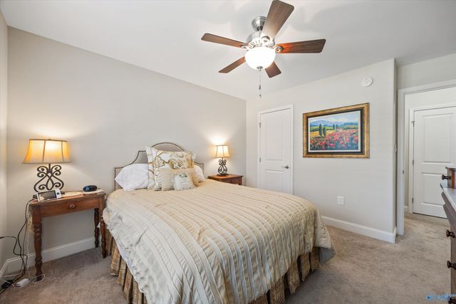 184 Moore Farm Circle NW 184, Huntsville, AL 35806