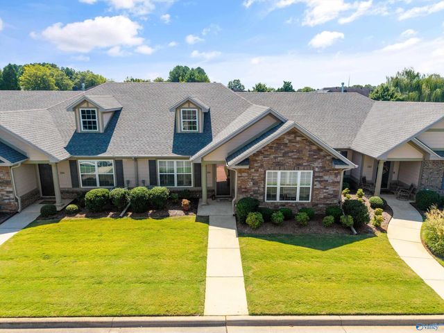 184 Moore Farm Circle NW 184, Huntsville, AL 35806