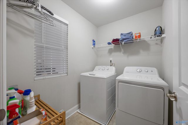 184 Moore Farm Circle NW 184, Huntsville, AL 35806