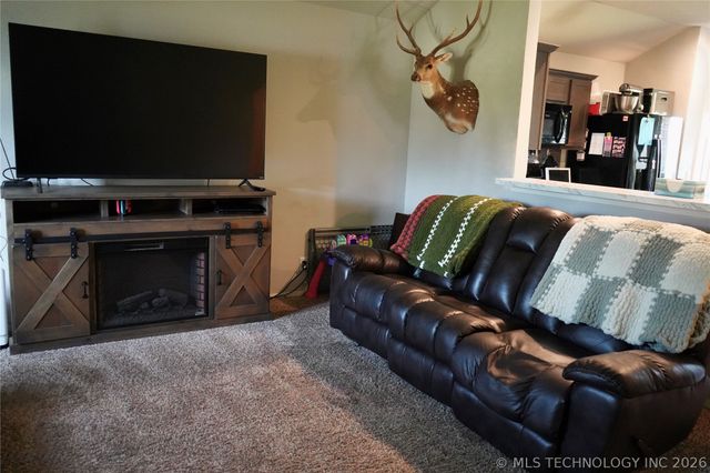 324 Austin Avenue, Kiefer, OK 74041