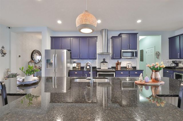 1506 YALE CASTLE COURT, Ruskin, FL 33570