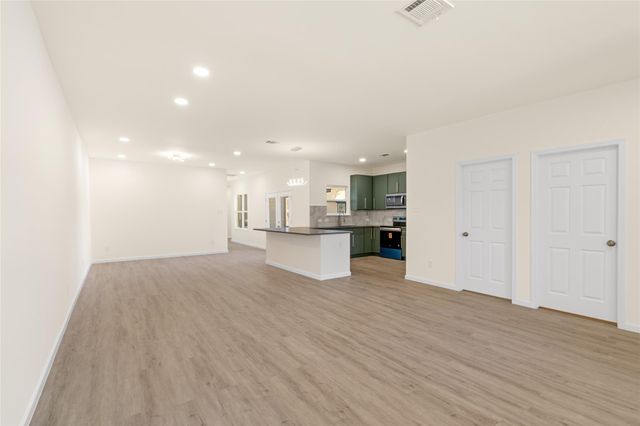 4656 N Teague Street, Rosharon, TX 77583