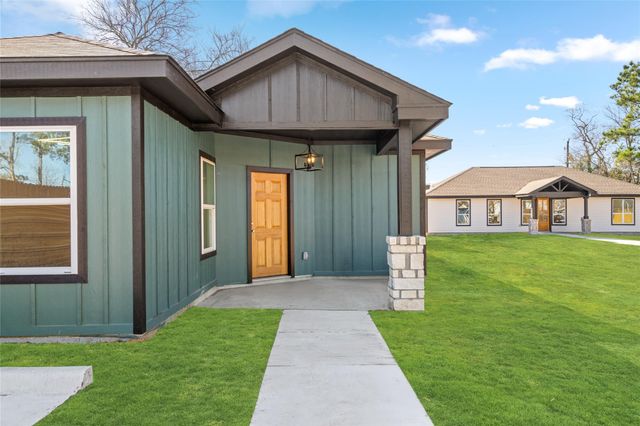 4656 N Teague Street, Rosharon, TX 77583