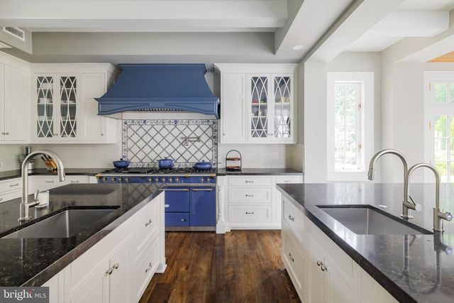 576 INNSBRUCK AVE, Great Falls, VA 22066