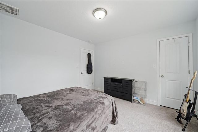 18 Maplewood ST, Hampton, VA 23669
