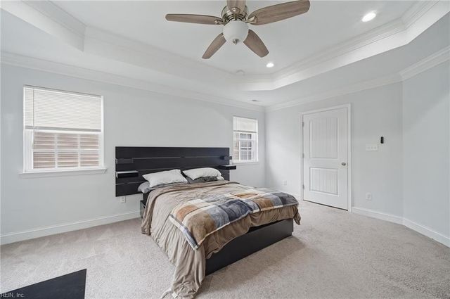 18 Maplewood ST, Hampton, VA 23669