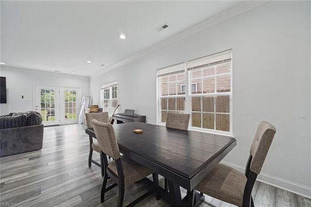 18 Maplewood ST, Hampton, VA 23669