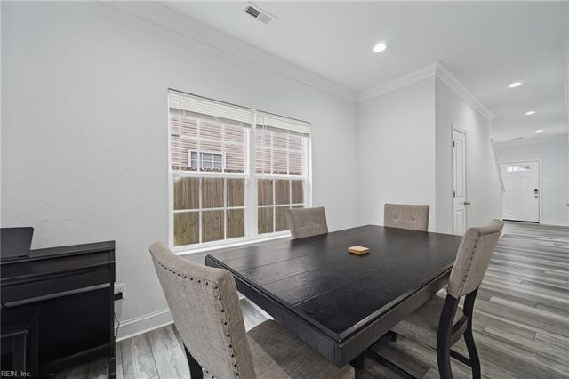 18 Maplewood ST, Hampton, VA 23669