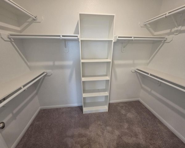 5640 Giving Grace Way, Houston, TX 77048