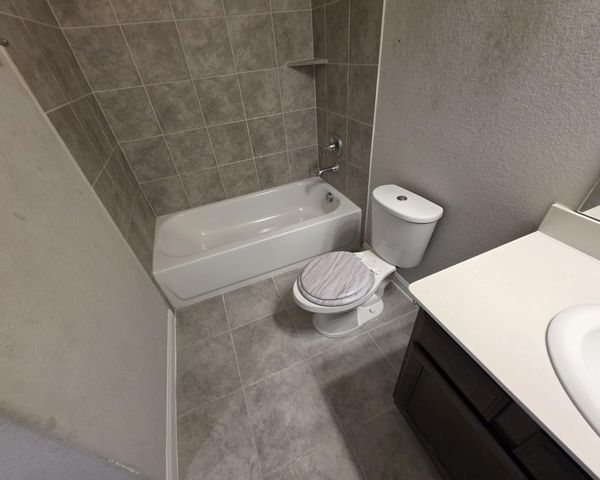 5640 Giving Grace Way, Houston, TX 77048