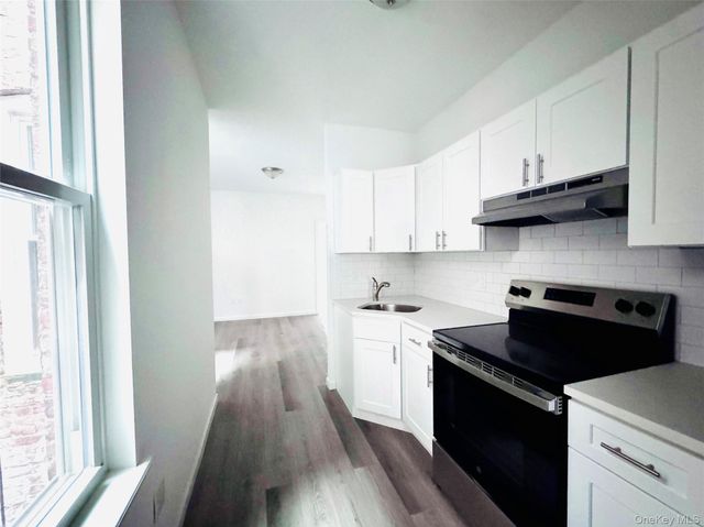1688 Gates Avenue 1L, Ridgewood, NY 11385