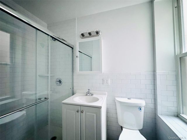1688 Gates Avenue 1L, Ridgewood, NY 11385