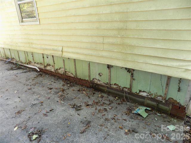 1013 W Sixth Avenue, Gastonia, NC 28052