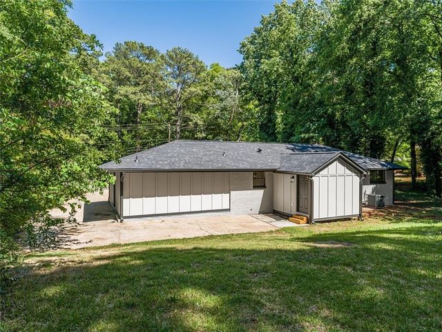 5572 Andrew Drive, Mableton, GA 30126