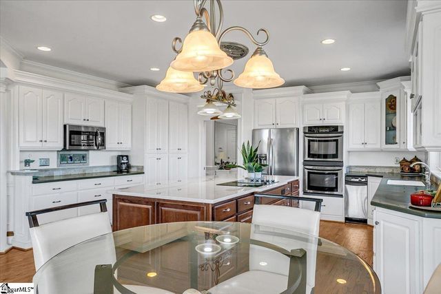 158 Glassy Road, Landrum, SC 29356