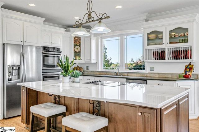 158 Glassy Road, Landrum, SC 29356