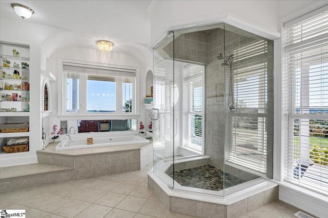 158 Glassy Road, Landrum, SC 29356