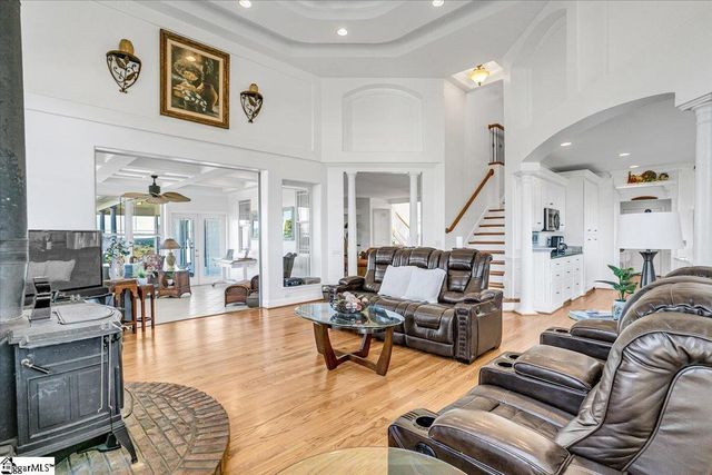 158 Glassy Road, Landrum, SC 29356