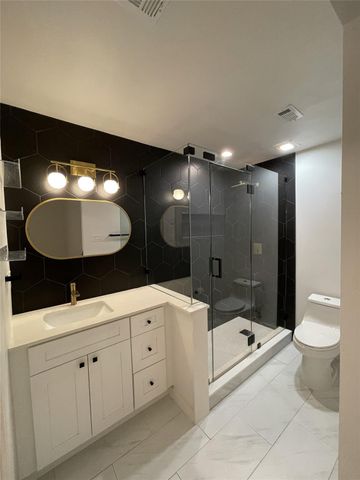 9908 Brasher DR B, Austin, TX 78748