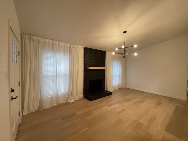 9908 Brasher DR B, Austin, TX 78748