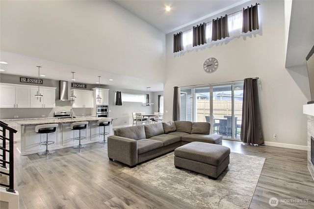 6610 232nd Avenue E, Buckley, WA 98321