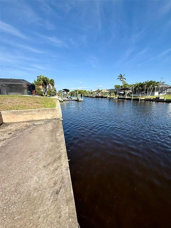 Image 1 of property listing at 2328 SE 15 Terr, Cape Coral, FL 33990