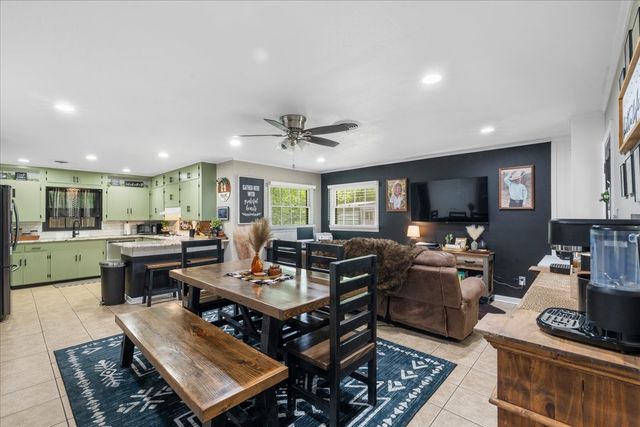 1904 W 4th Avenue, Corsicana, TX 75110